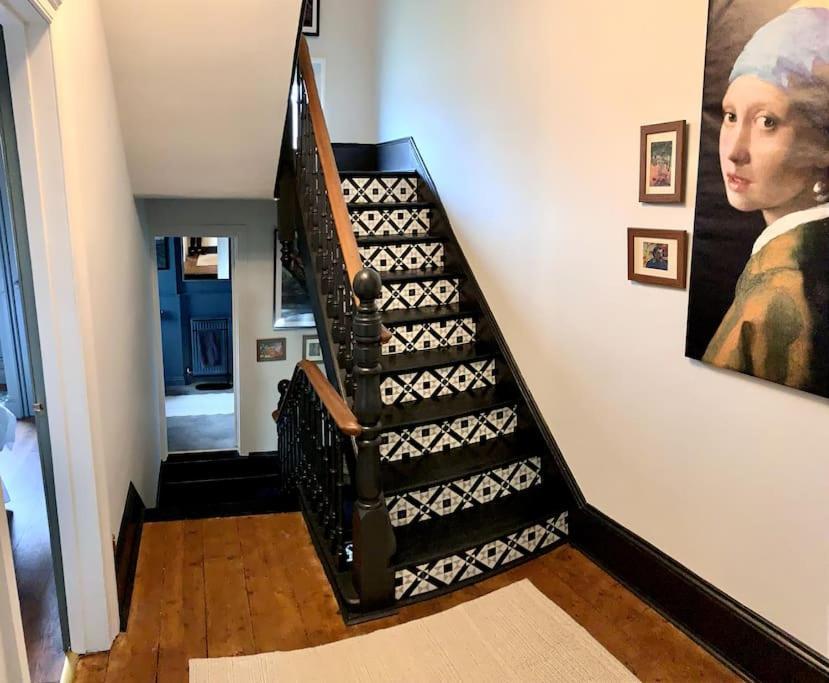 Chic Townhouse Near Tunnels Beaches