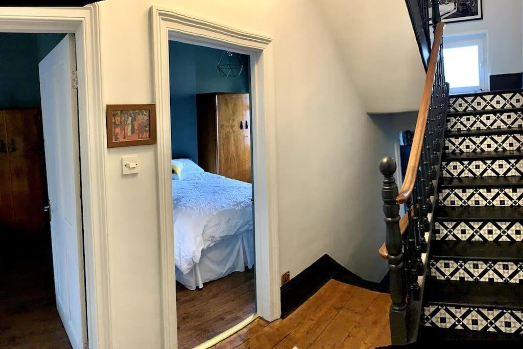 Appartamento Chic Townhouse Near Tunnels Beaches *