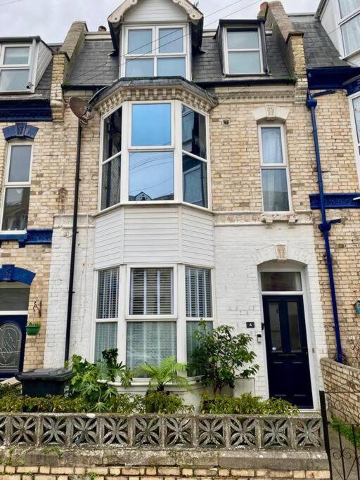 Chic Townhouse Near Tunnels Beaches * Ilfracombe