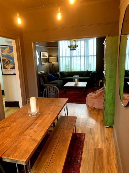 Apartment Chic Townhouse Near Tunnels Beaches *